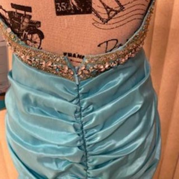 *FINAL PRICE* Stylish Turquoise Taffeta Halter Formal Prom Gown Size 6 - Picture 14 of 15
